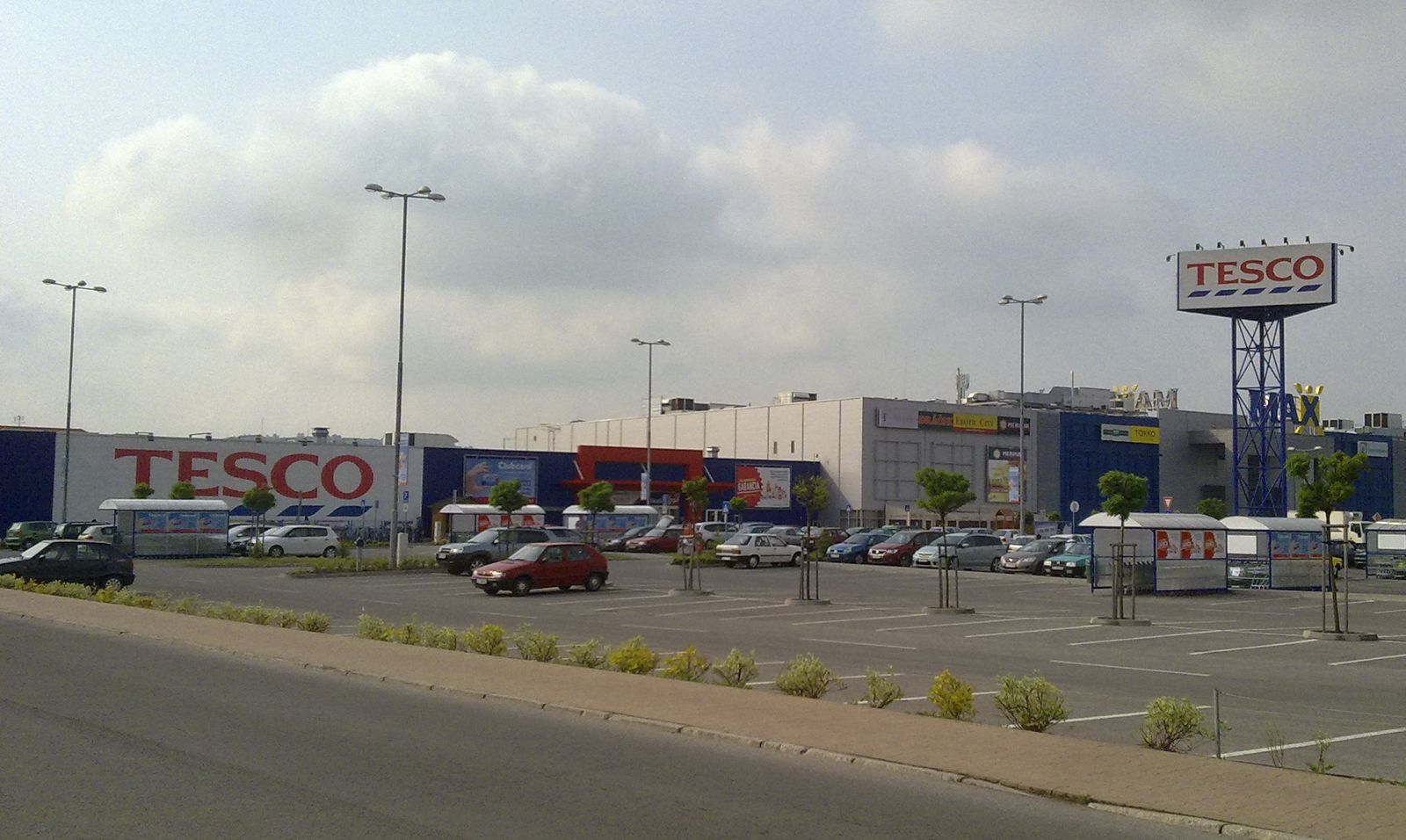 Hypermarket TESCO Skalica