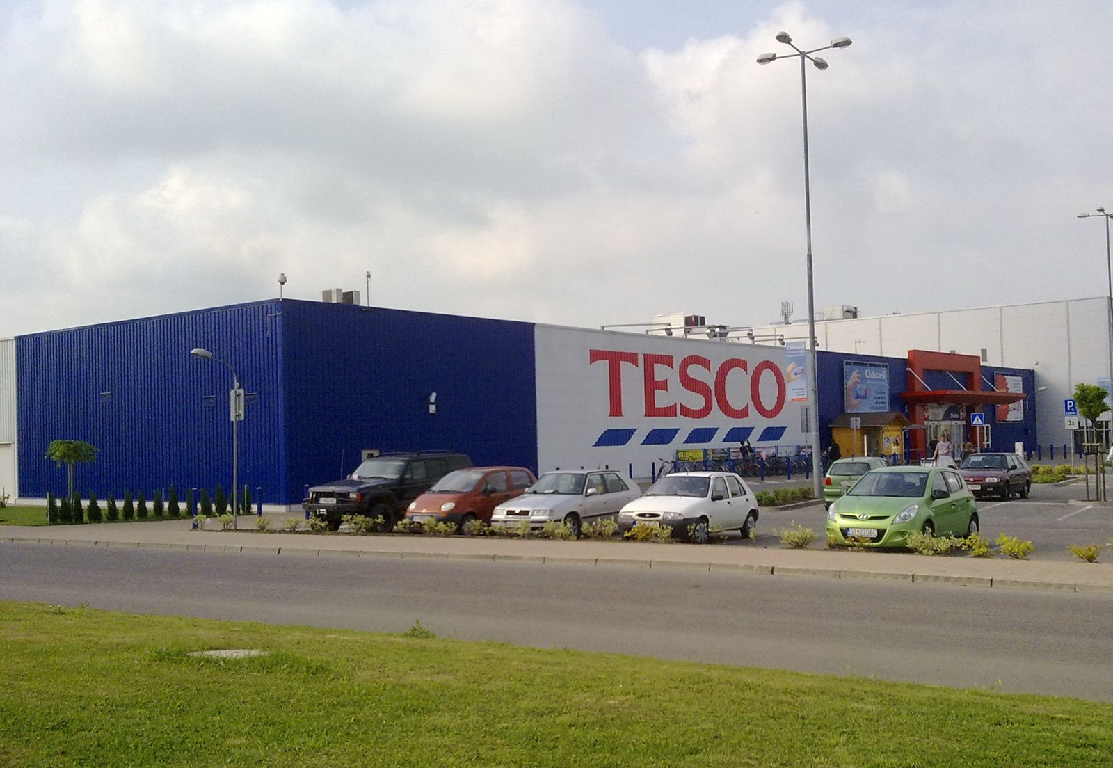 Hypermarket TESCO Skalica