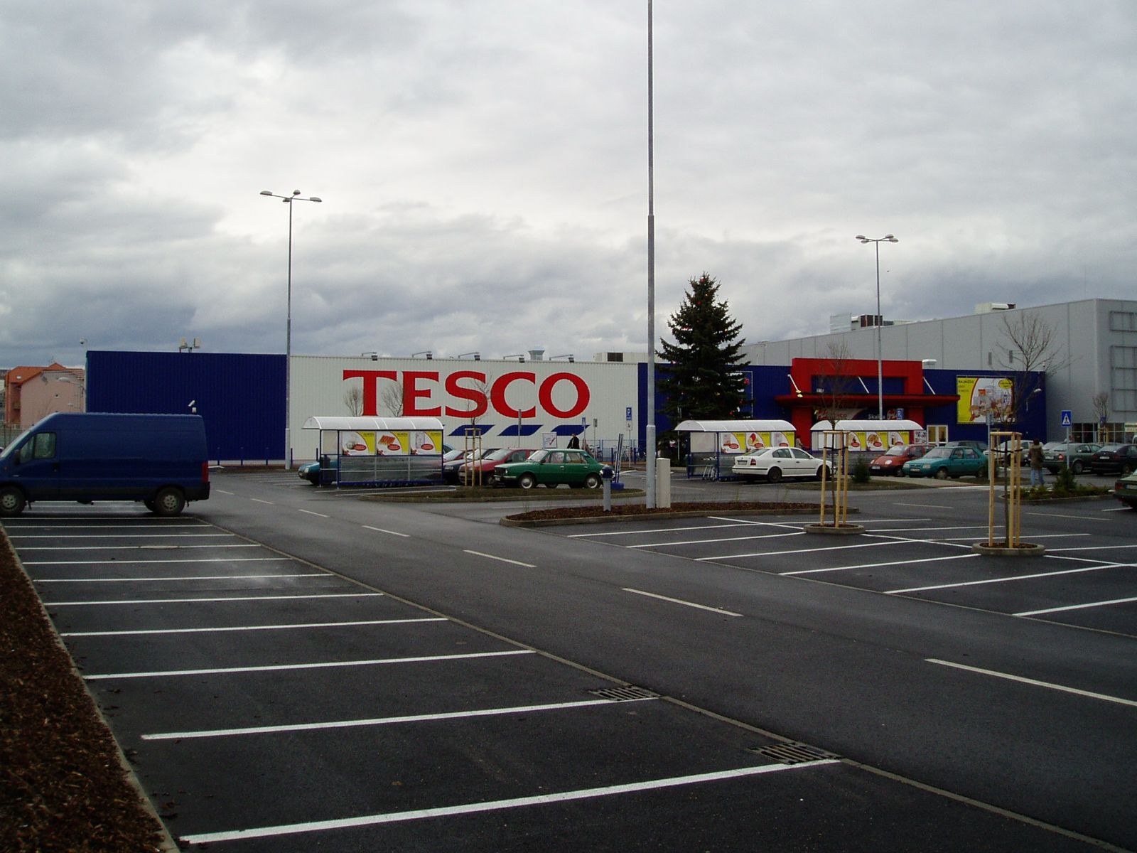 Hypermarket TESCO Skalica